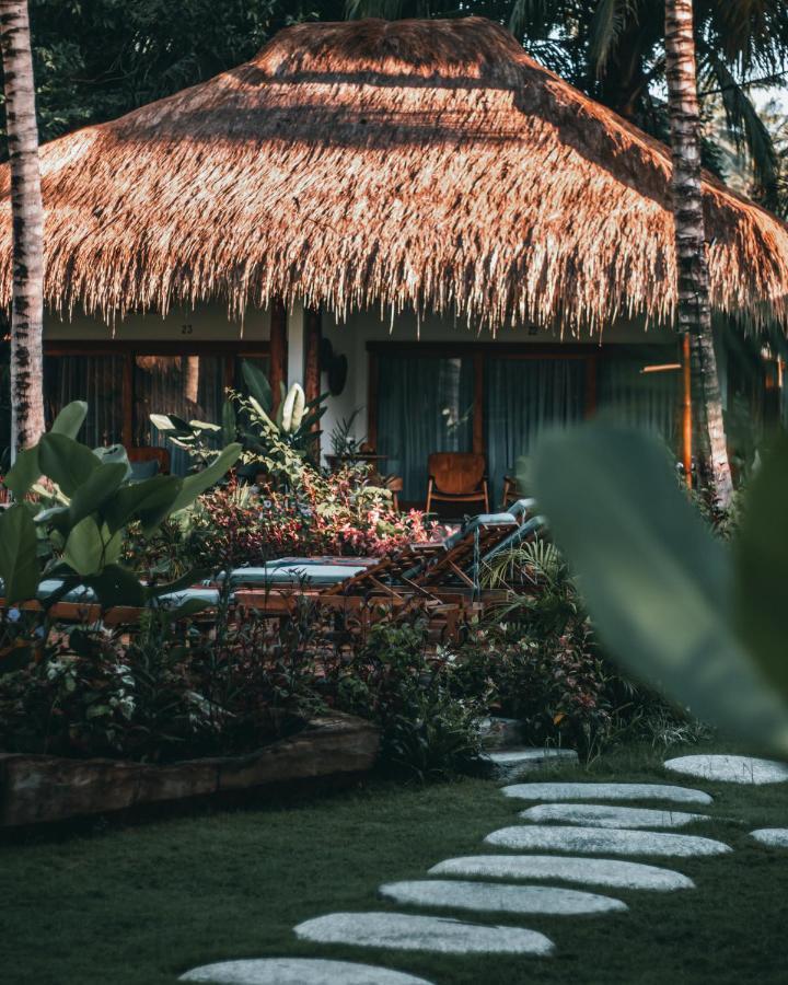 Mana Eco Retreat Hotel Kuta  Exterior photo