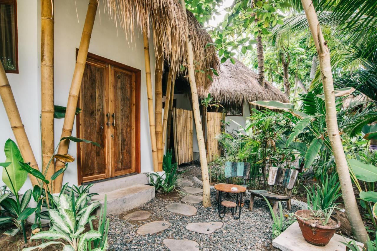 Mana Eco Retreat Hotel Kuta  Exterior photo