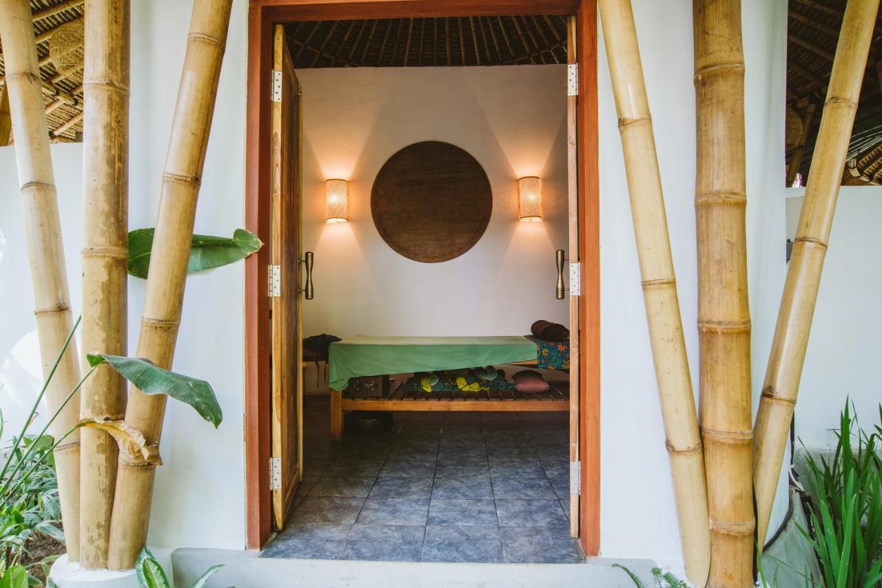 Mana Eco Retreat Hotel Kuta  Exterior photo