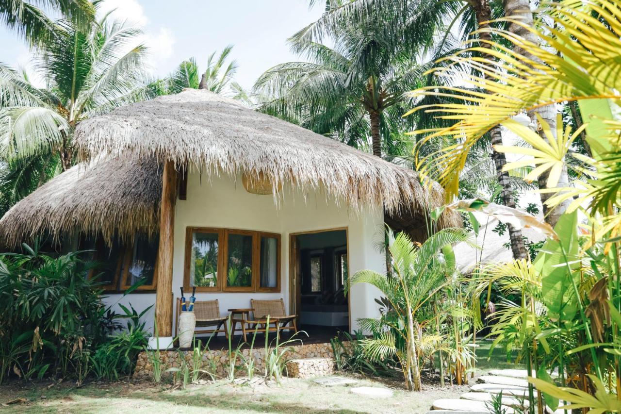 Mana Eco Retreat Hotel Kuta  Exterior photo